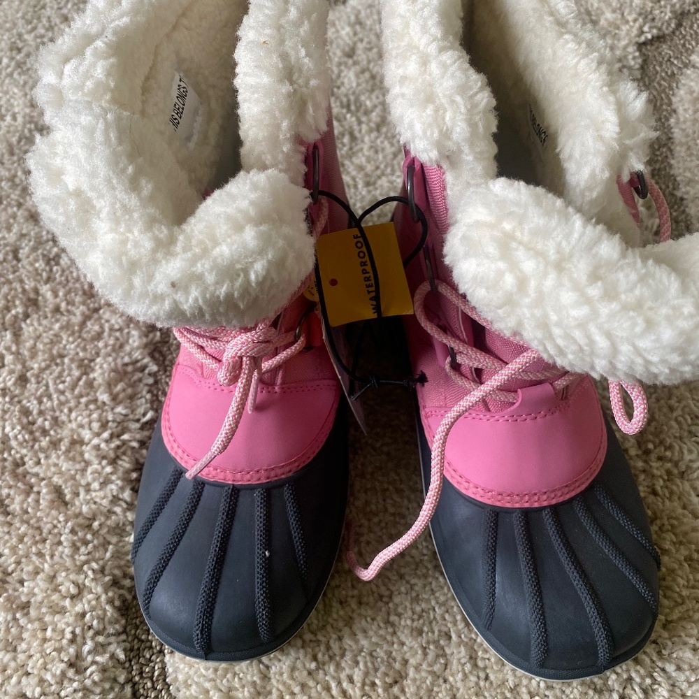 NEW WITH TAGS - Kids' Kit Lace-Up Winter Boots - Cat & Jack Pink Size 5